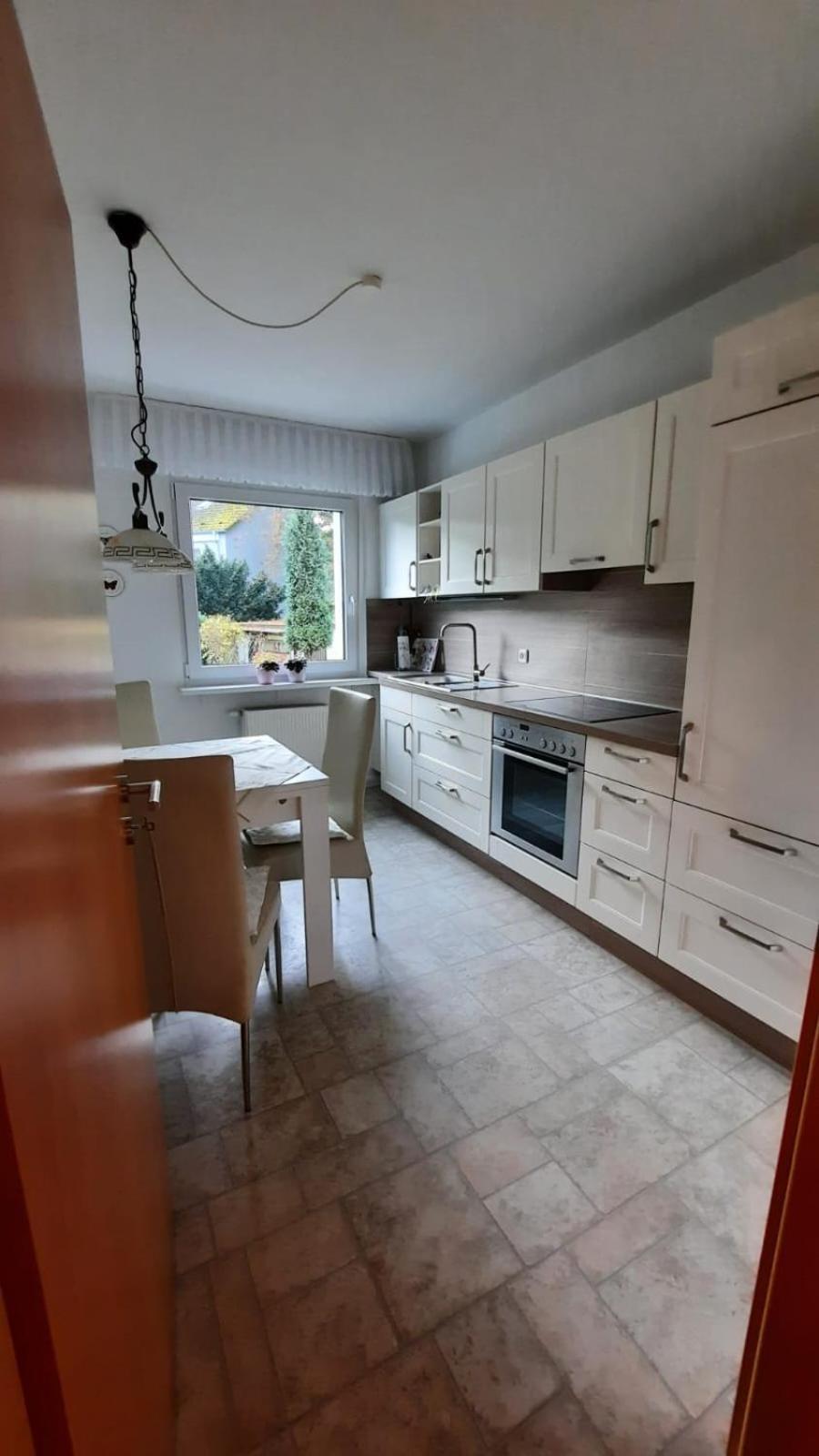 Ruhig Gelegene 2-Zi Fewo, Wallbox, Balkon Essen Eksteriør billede
