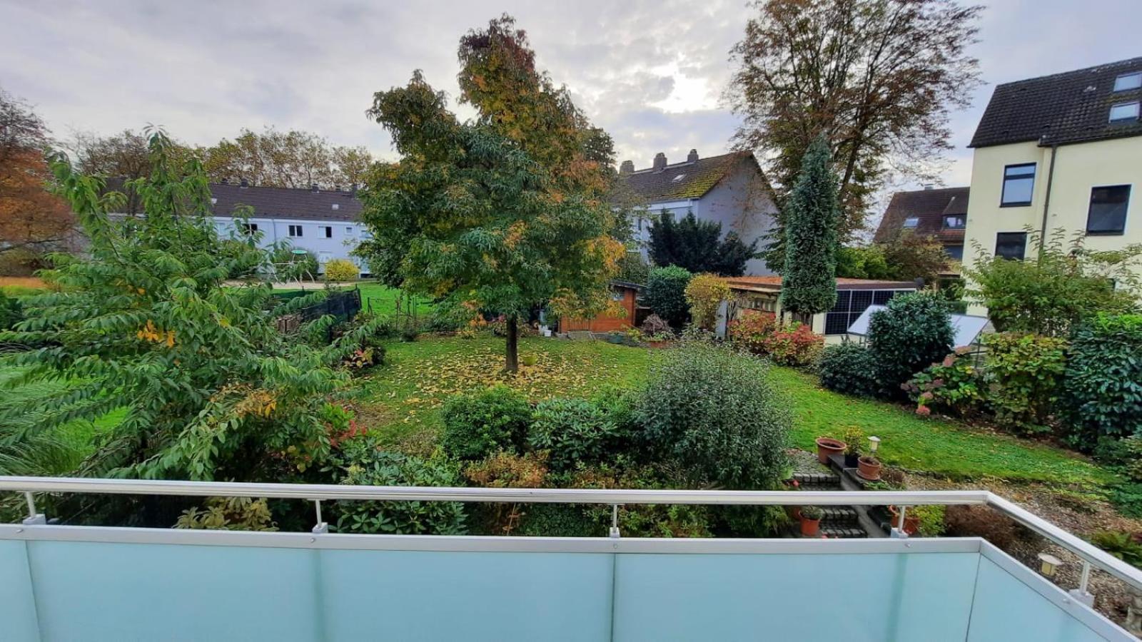 Ruhig Gelegene 2-Zi Fewo, Wallbox, Balkon Essen Eksteriør billede