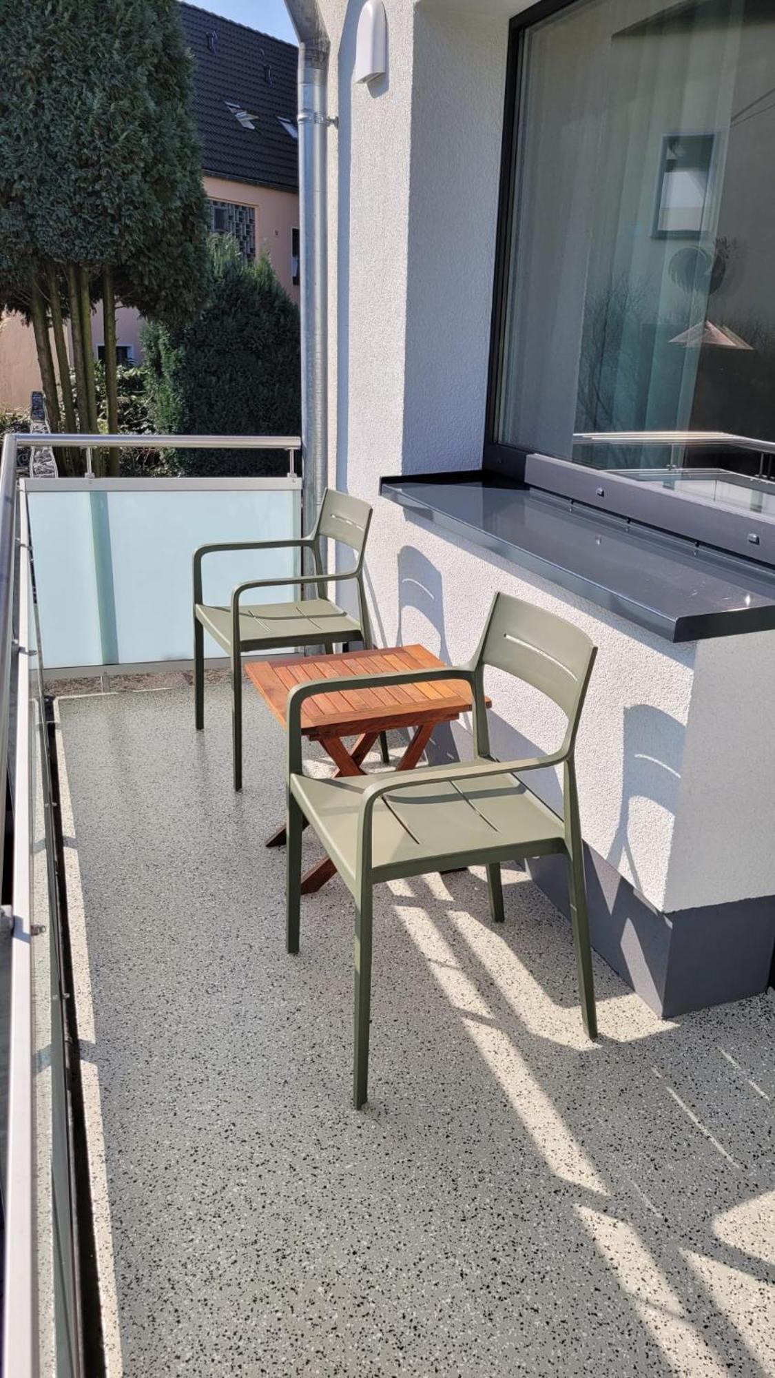 Ruhig Gelegene 2-Zi Fewo, Wallbox, Balkon Essen Eksteriør billede